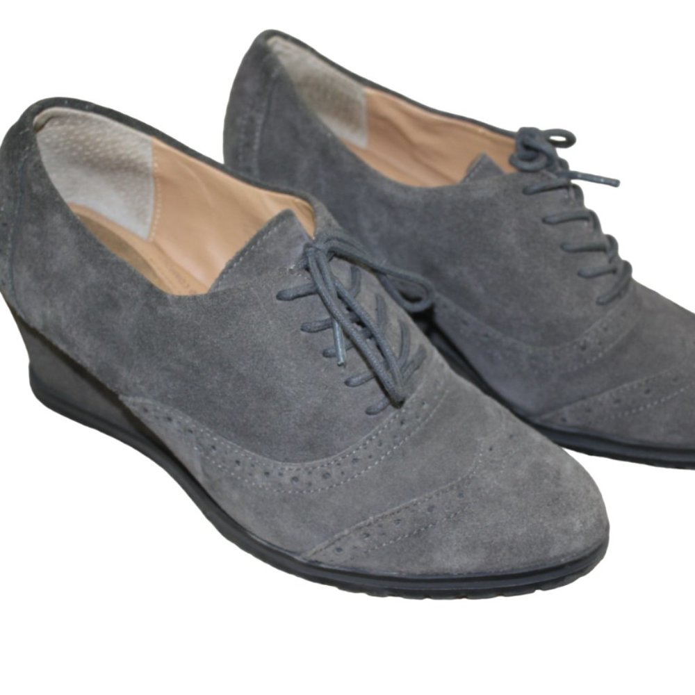 Ellen Tracy Active Gray Tobin Suede Leather Wedge Booties Womens Shoe 7.5 FLAW